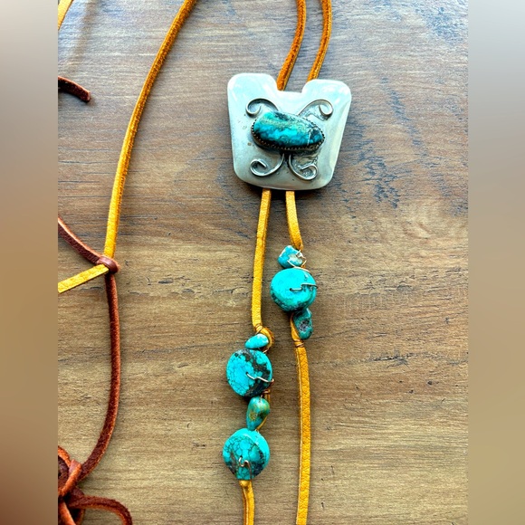 Hand Made Turquoise and Green Amber Necklace/Bolo adjustable on Leather ⭐️🫶🏻🤠 - Picture 2 of 5